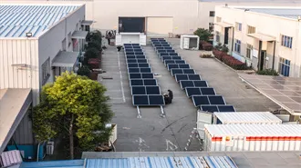 Assembly of multiple groups of lead-acid batteries