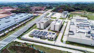 Cabinet-top solar base station